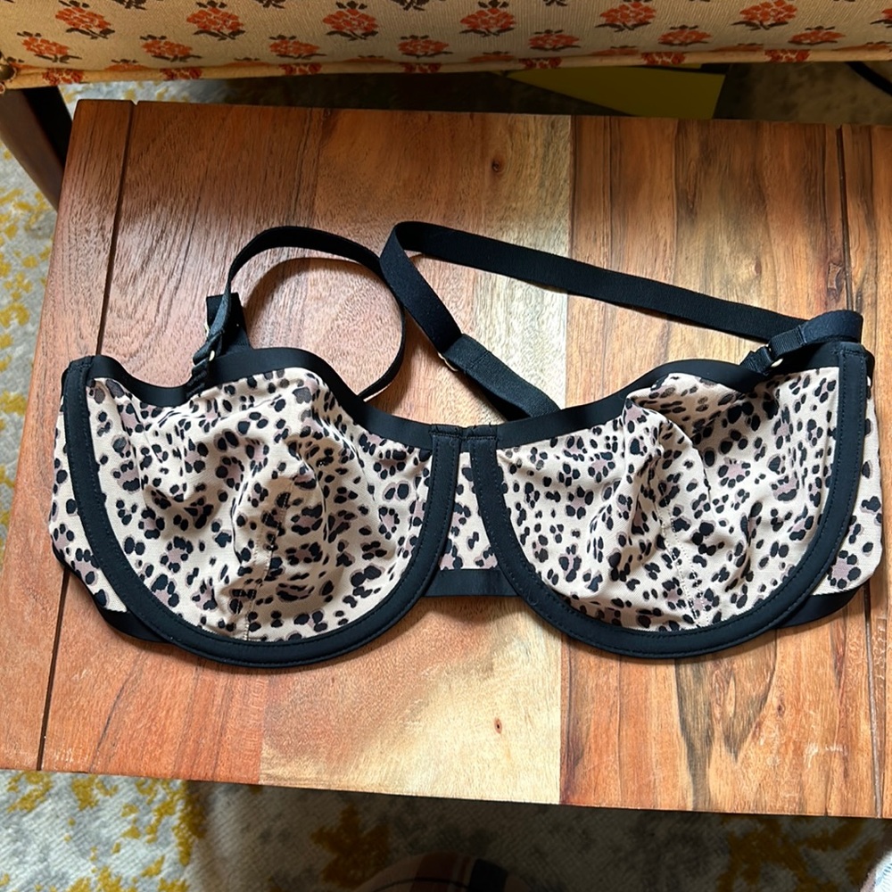 Leaopard Cuup Bra 36B balconette